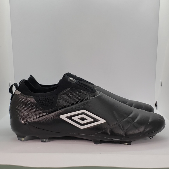 $220 Umbro Medusae III Elite FG Laceless Soccer Cleats sz 12 - Picture 12 of 13